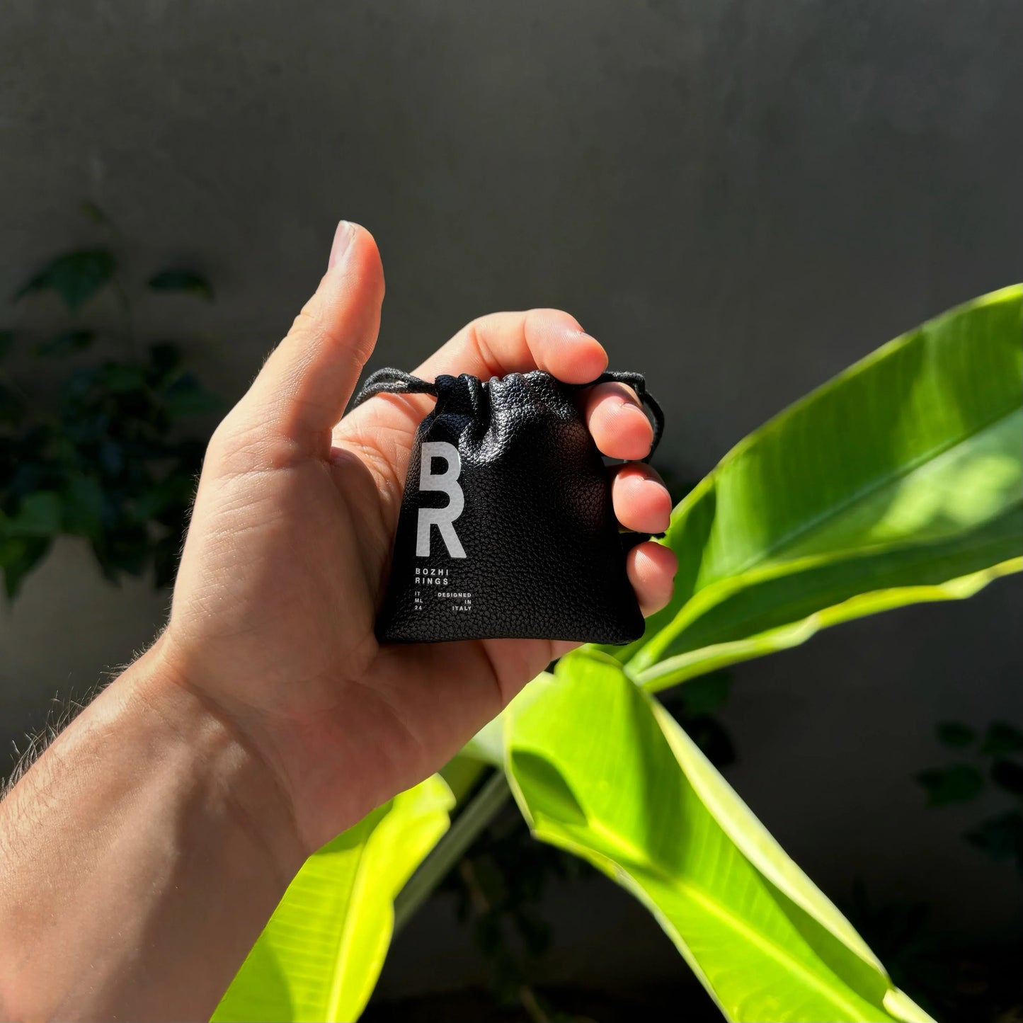 BARI RING | SILVER BLACK - Bozhirings